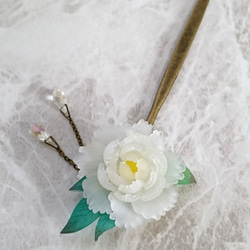 牡丹の花のかんざし(1本簪)白 3枚目の画像