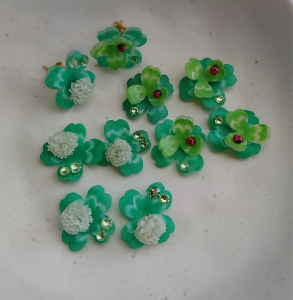 スワロフスキー てんとう虫　四つ葉のクローバー　SWAROVSKI スワロフスキー てんとう虫と四つ葉のクローバー