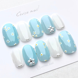 【オーダー】ネイルチップ　目玉　手書きフラワー　お花　ネイビー　ニュアンス韓国 df18c53ef823e0adb85917aea51807