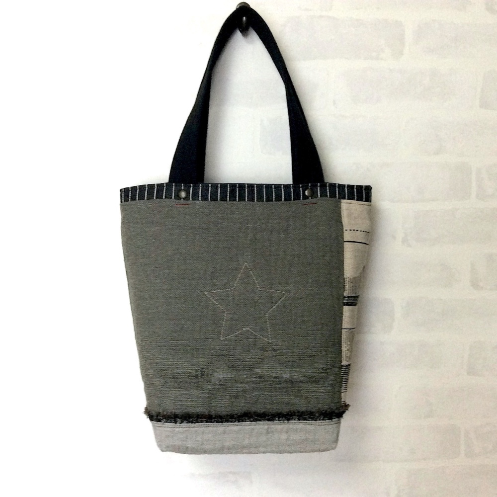 ダブルガーゼ素材のバケツ型トート(N-3) カーキ