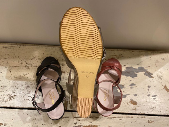 【アシオト】神戸の靴職人が作った♪超軽量・純国産レザーオープントゥサンダル♪（A7845） 5枚目の画像
