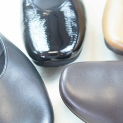 【アシオト】神戸の靴職人が作った♪超軽量・純国産レザーパンプス♪モデルサイズ26.0cmまで対応商品（A3231） 3枚目の画像