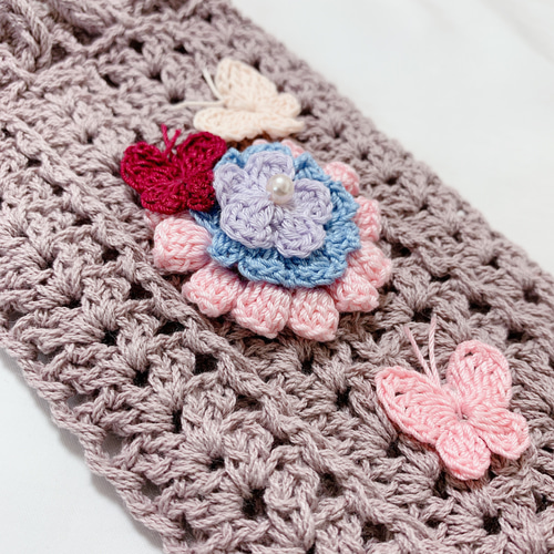 ♥️手編み♥️ハンドメイド♥️お花いっぱいバッグ♥️お花いっぱいペットボトルカバー♥️ ♥️手編み♥️ハンドメイド♥️お花いっぱいバッグ♥️お花