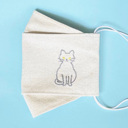 受注生産☆猫　手刺繍☆夏用 布マスク　接触冷感シャインクール天竺使用　日焼け防止　大臣風　マスクカバー　 2枚目の画像