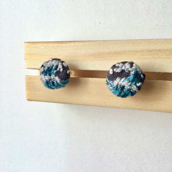 浪花刺繡耳環 Waves Embroidery Pierce｜可訂製 第2張的照片