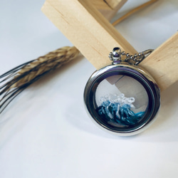 海浪透明玻璃刺繡吊墜 Waves Embroidery in glass pendant｜可訂製 第2張的照片