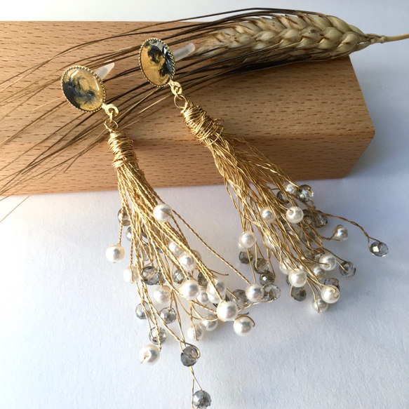 黑金散珠樹脂耳環 Black & gold resin Earrings |可訂製 第2張的照片