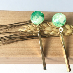 綠色樹脂耳環 Celadon resin Earrings |可訂製 第1張的照片