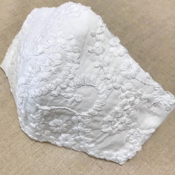 マスク　コットン刺繍 ペイズリー white  立体マスク　布マスク　 2枚目の画像