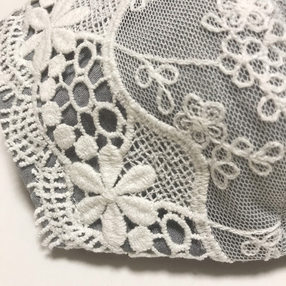 マスク　White 綿刺繍チュールレース　小顔見え♡立体マスク　夏マスク　 4枚目の画像