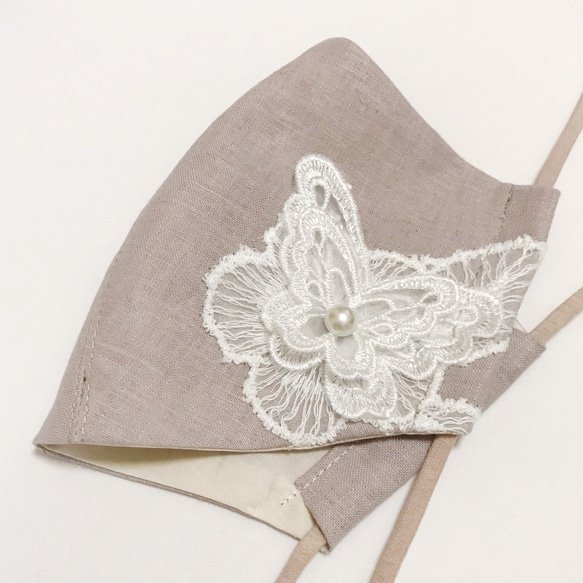 マスク　コットンリネン 刺繍 花と蝶　立体マスク　布マスク　グレージュ 6枚目の画像