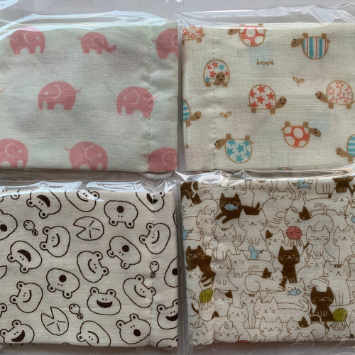 ハンドメイド子ども用マスク4枚セット　Z ハンドメイド＊子供用マスク4枚組アニマル 雑貨・その他 さちのか