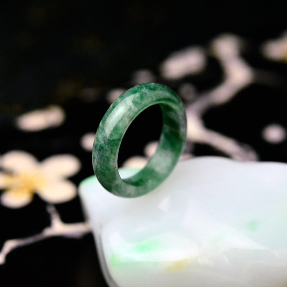 翡翠くりぬきリング　ring-415　指輪　14号　ヒスイ ひすい 天然石 1枚目の画像
