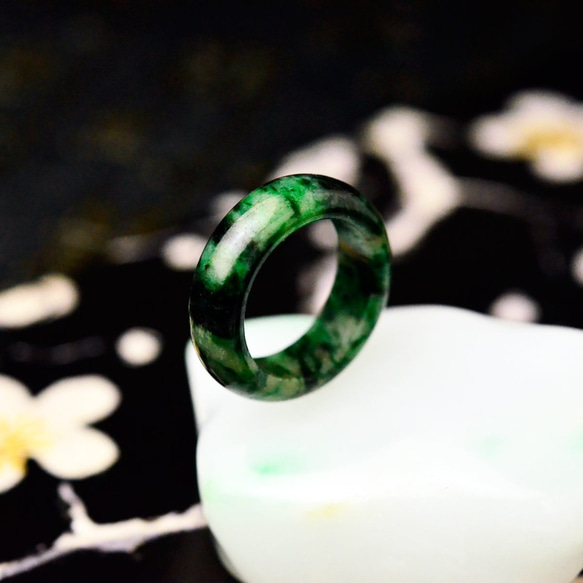 翡翠くりぬきリング　ring-416　指輪　11.5号　ヒスイ ひすい 天然石 3枚目の画像