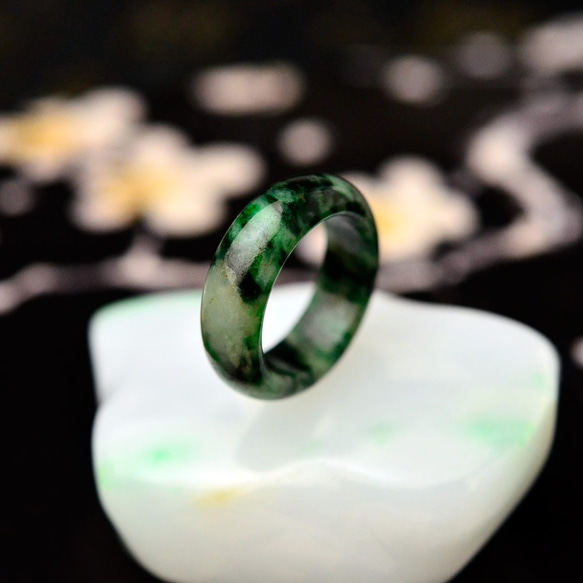 翡翠くりぬきリング　ring-432　指輪　11.5号　ヒスイ ひすい 天然石 4枚目の画像