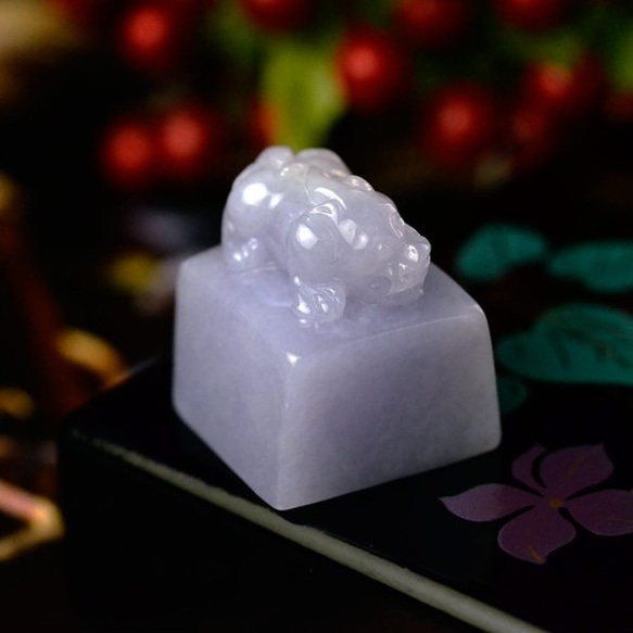 天然石 貔貅 ラベンダー翡翠 彫刻 印材 置物 鑑定書付 貔貅 ひきゅう また