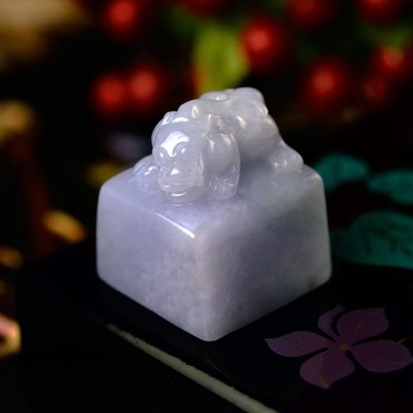 天然石 貔貅 ラベンダー翡翠 彫刻 印材 置物 鑑定書付 貔貅 ひきゅう また