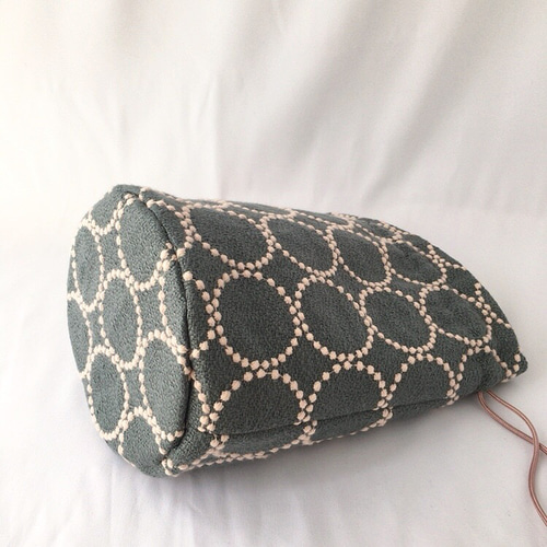 ♡handmade♡ ミナペルホネン　　底がまぁるい巾着バッグ まる底巾着バッグ(ミナペルホネン タンバリン柄)グレーグリー