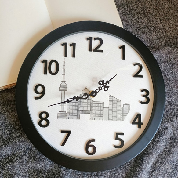 【手繪時鐘現貨】 城市地圖系列 簡約家居 鐘錶 掛鐘 創意時鐘 禮物 人像繪製 新家時鐘 定制 日本 壁鐘 擺鐘 第6張的照片