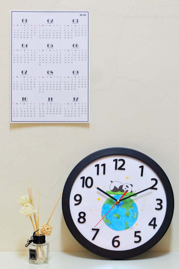 【手繪時鐘】地球動物系列 熊貓 可愛掛鐘 兒童房掛鐘 家用時尚創意時鐘 壁鐘 北歐 clock 客廳靜音掛鐘 創意手作 第6張的照片
