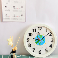 【手繪時鐘】地球動物系列 北極熊企鵝兒童掛鐘 擺鐘 家用時尚創意時鐘 壁鐘 北歐 clock 客廳靜音掛鐘 創意手作 第7張的照片
