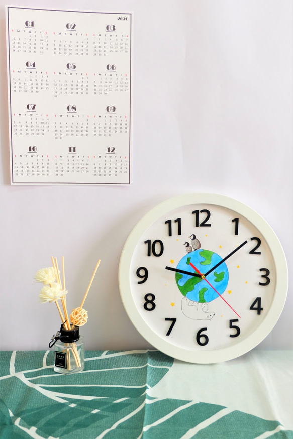 【手繪時鐘】地球動物系列 北極熊企鵝兒童掛鐘 擺鐘 家用時尚創意時鐘 壁鐘 北歐 clock 客廳靜音掛鐘 創意手作 第7張的照片