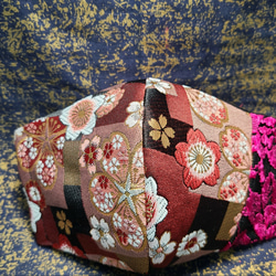 高級京都西陣織 立体マスク モダン桜黒赤×濃いピンクレース 3枚目の画像