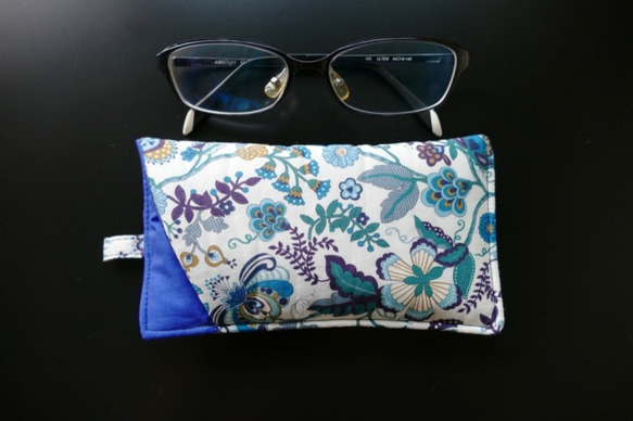 眼鏡盒 Plump Liberty Mabel 小袋子/有眼鏡標籤的筆盒 布配飾 布雜貨 手提式被子藍色 第3張的照片