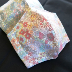 ポケット付き 立体マスク2枚セット リバティ マーガレット・アニー 4重ガーゼ 大人用 布マスク 日本製 花粉症 布小物 1枚目の画像