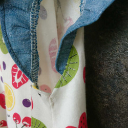 【80】フリル付き Aライン Tシャツ ベビー服   ニット フルーツ柄 ラメ カットソー 6枚目の画像