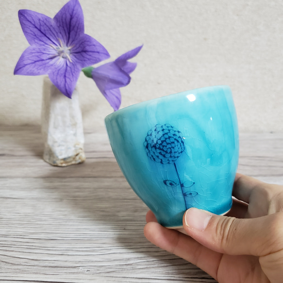 ブルーのお花のシンプルなフリーカップ 3枚目の画像