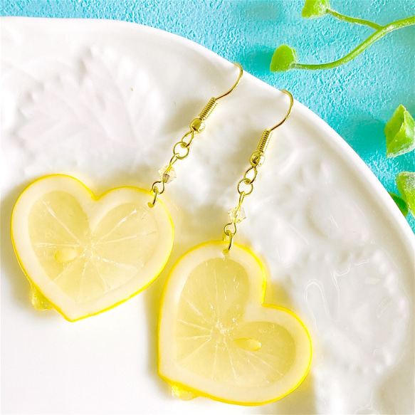 メルマガ・特集掲載】極薄！ハートレモンのイヤリング／ピアス【粘土の