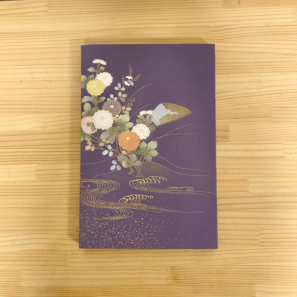 【チャリティ】きものファブリックパネル/紫に菊(中) 2枚目の画像