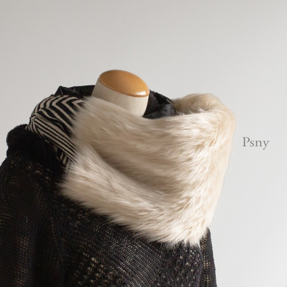 PSNY White &amp; Black Eco Fur 4 Color Snood Neck Warmer Faux Fu 第1張的照片