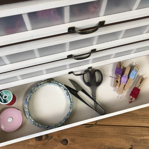 ハンドメイド アンティーク風刺繍糸収納棚（37室） 糸・ミシン糸