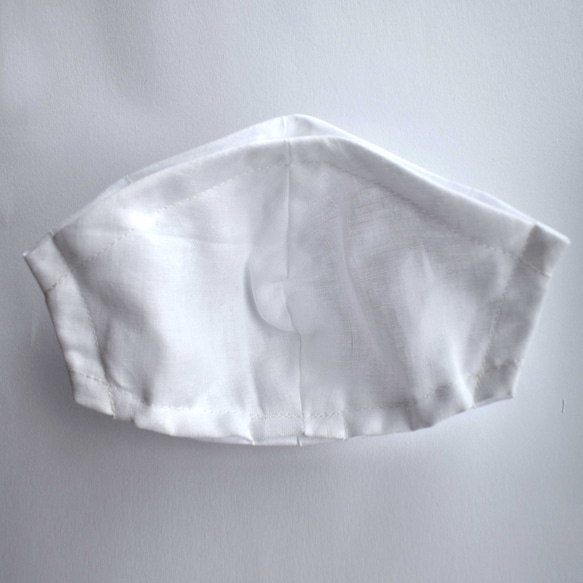 【受注制作】【送料無料】コットン 肌面ダブルガーゼ ふわふわ ポケット付き 立体マスク 大人用 白 3枚目の画像