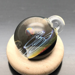 ガラスジュエリーペンダント　渦（ブラックオパール）C9 5枚目の画像