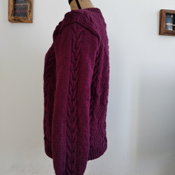 アラン模様のユニセックスセーター 3枚目の画像