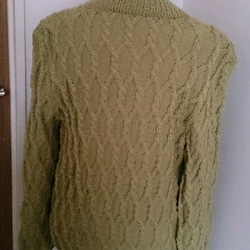 ユニセックスのハイネックセーター 4枚目の画像