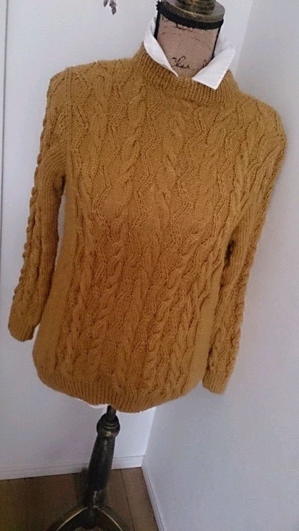 メリノウールのアラン模様セーター 1枚目の画像