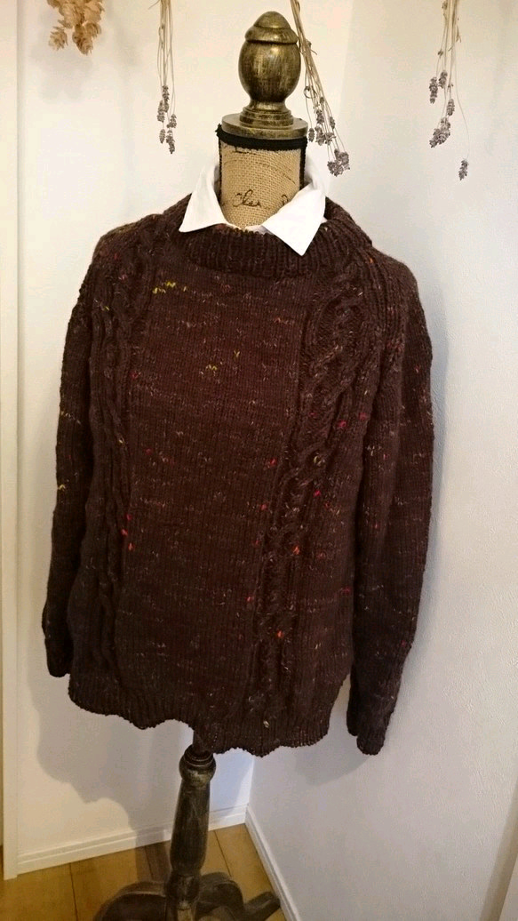 ラグラン袖のユニセックスセーター 1枚目の画像