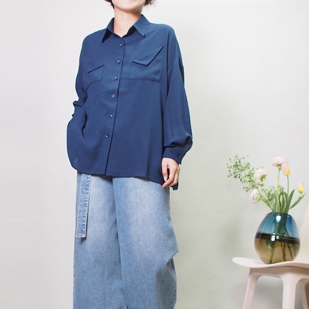 【再販新作】ポケットつきパフスリーブシャツ紺21004