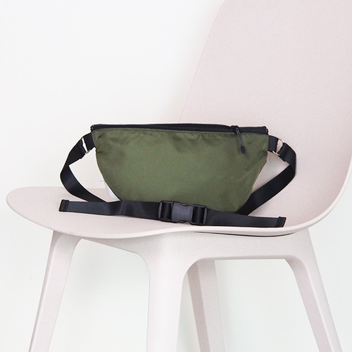 特別価格！超軽い！防水・撥水ボディーバッグ ウエストポーチ