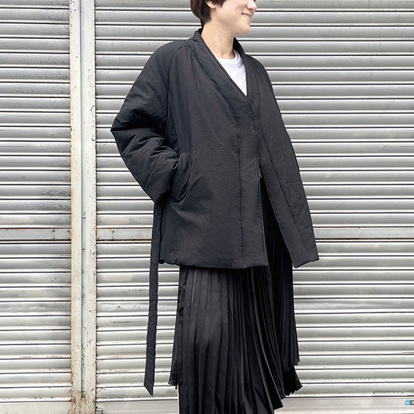 新品 お得✨ イタリア 高級 中綿コート 襟 袖ファー 黒 レディース M