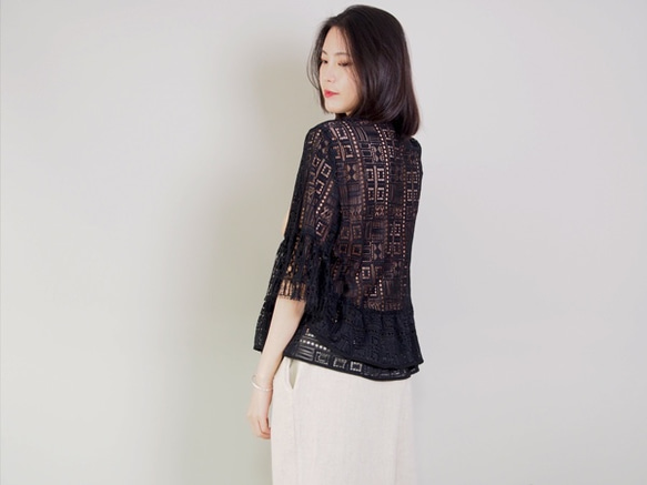 COMBINATION LACE TOP
