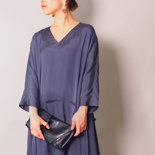 VALENTINO シルク リップ柄 アート ウエストギャザーワンピース