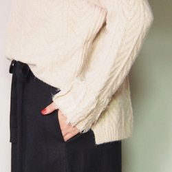 【2025復刻再販】春まで着れる❤︎20回以上再販♪即納♪軽くて暖かい袖ふわふわハイネックニット アイボリー系 7枚目の画像