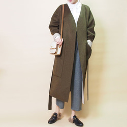 【冬支度早割再販】大きいポケット リバーシブルガウンコート（カーキ×アイボリー）19203 9枚目の画像