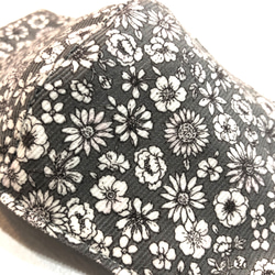 コーデュロイ生地の冬マスク　小花柄　レディース　小さいサイズも 2枚目の画像