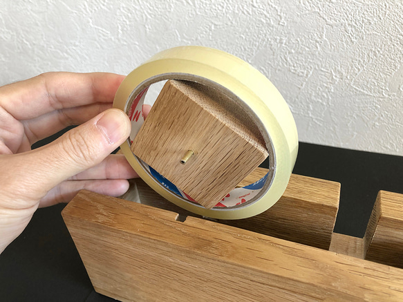 シンプル木材テープカッター（ナラ材） 5枚目の画像